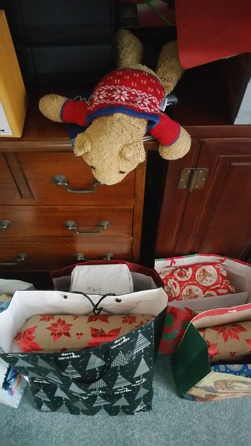 6 Presents