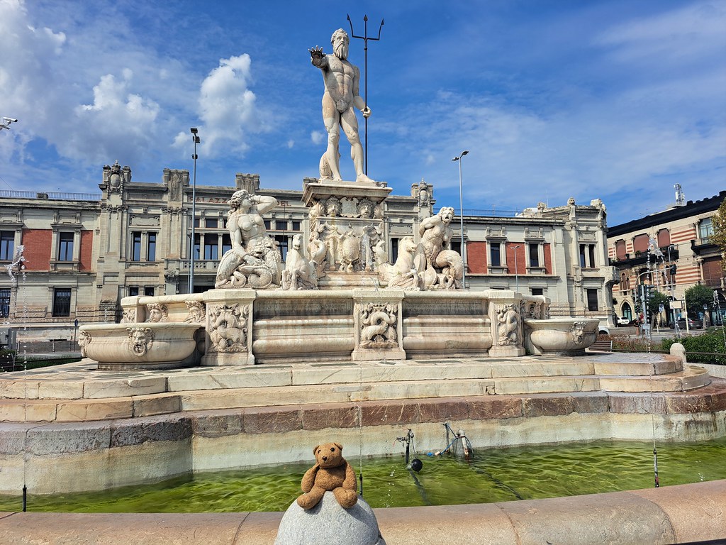 4 Fountain