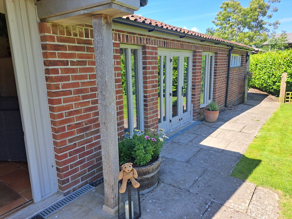 5 Cottage