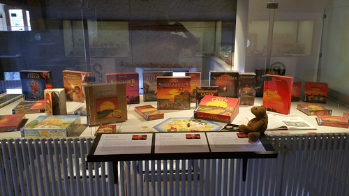 12 Catan Display