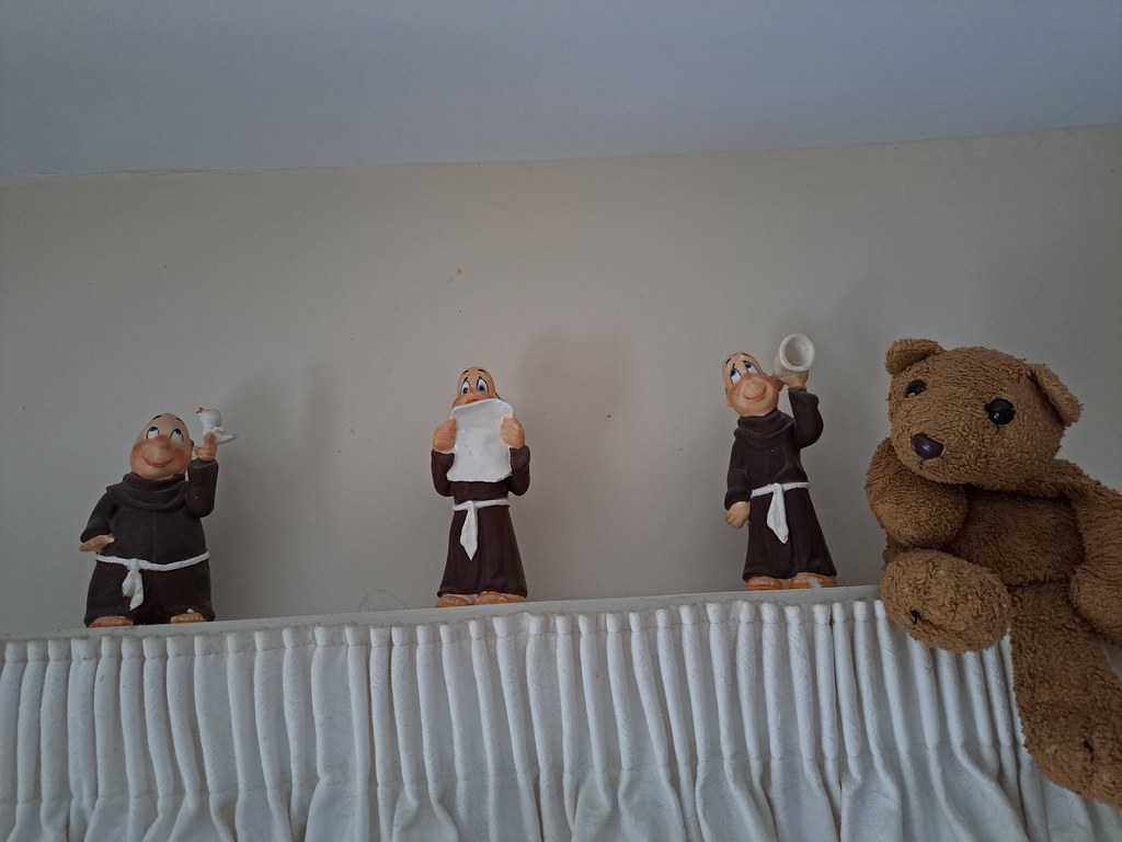 7 Monks
