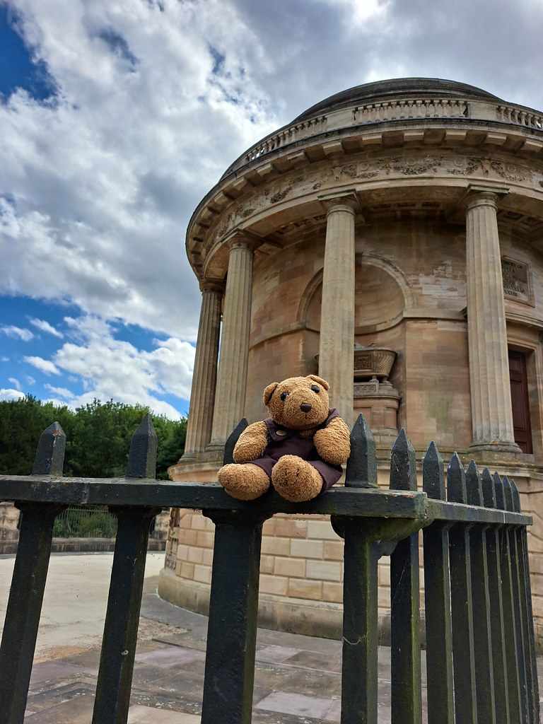 5 Mausoleum