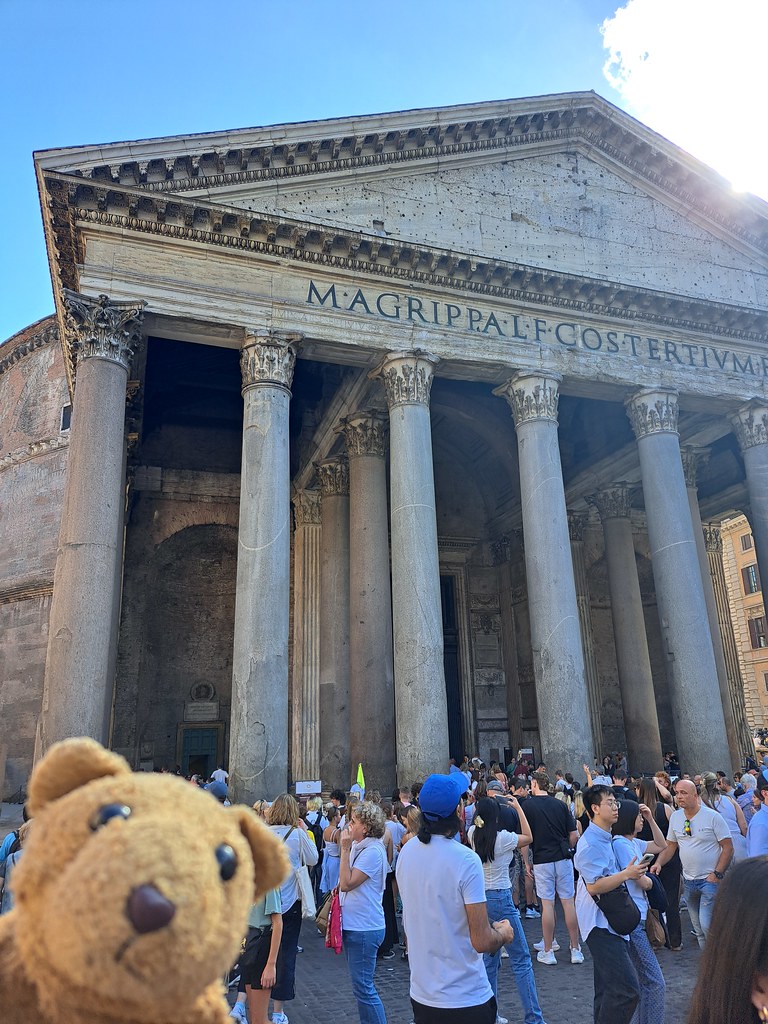 8 Pantheon