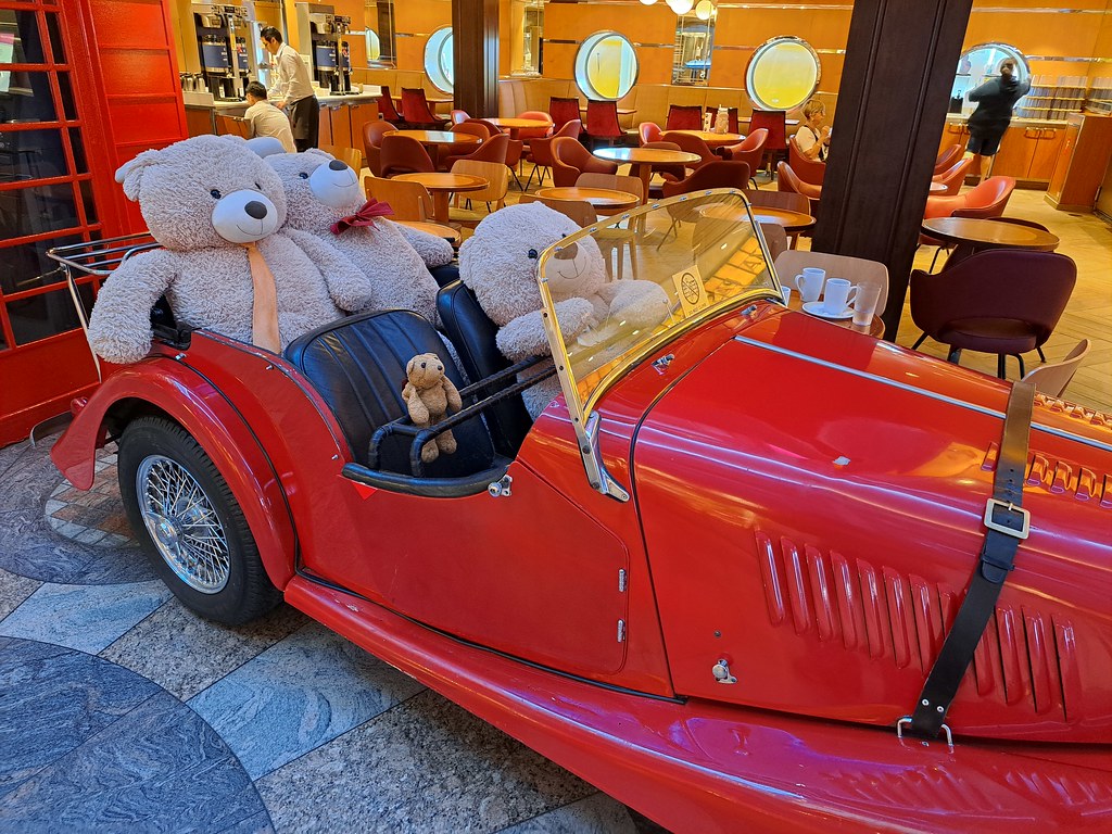 3 Bear Cafe